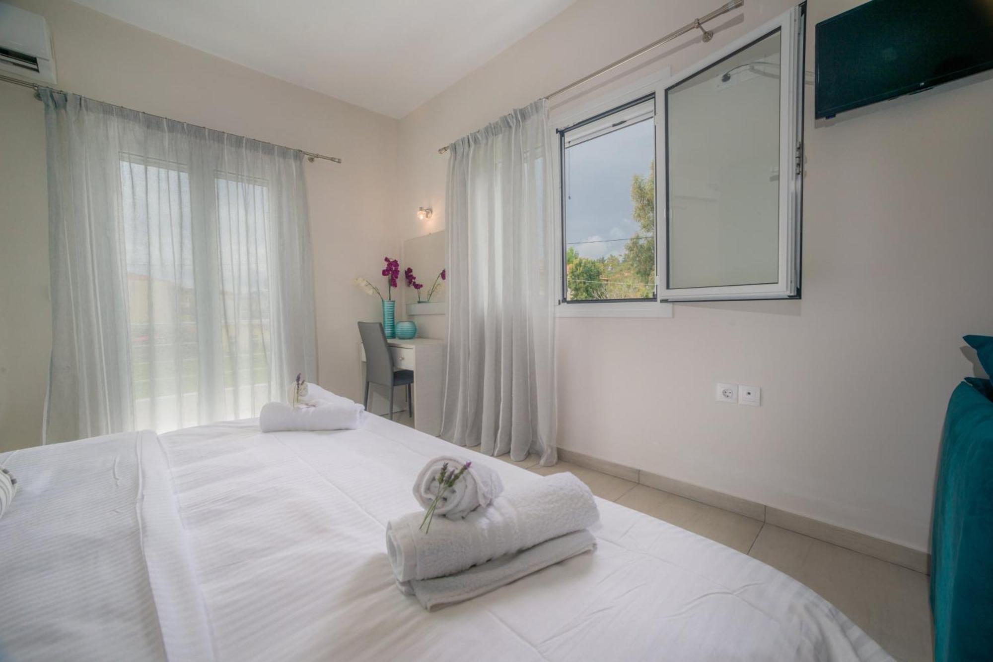 Tesys Studios And Apartments Laganas Bagian luar foto