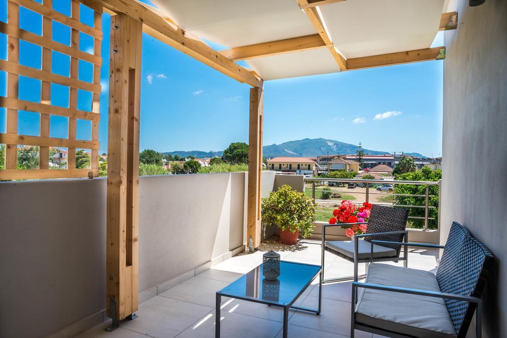 Tesys Studios And Apartments Laganas Bagian luar foto