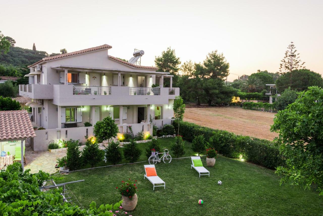 Tesys Studios And Apartments Laganas Bagian luar foto