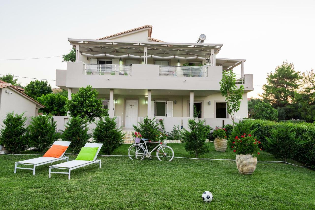 Tesys Studios And Apartments Laganas Bagian luar foto