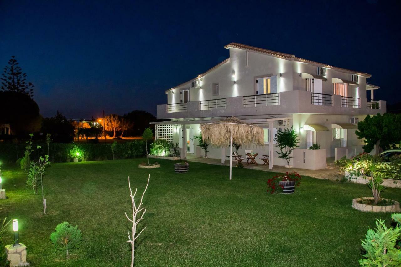 Tesys Studios And Apartments Laganas Bagian luar foto